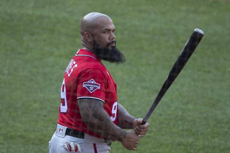 Eric Thames pacta con los Atléticos de Oakland