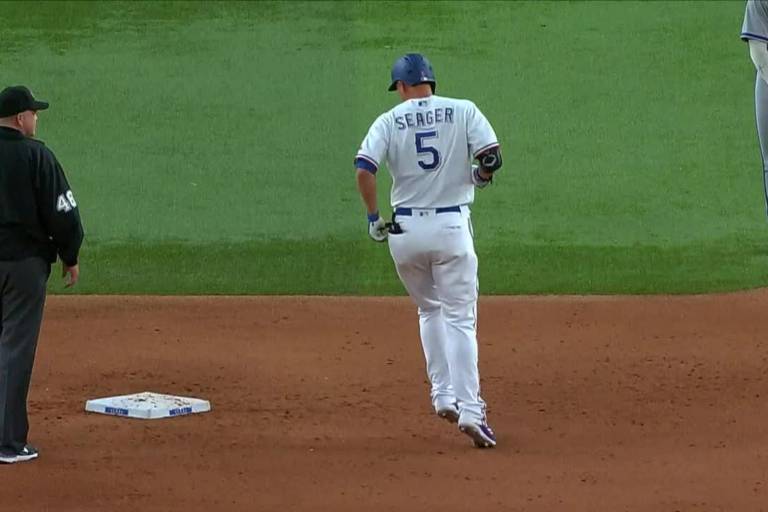 Seager ingresa a la lista de lesionados de Texas