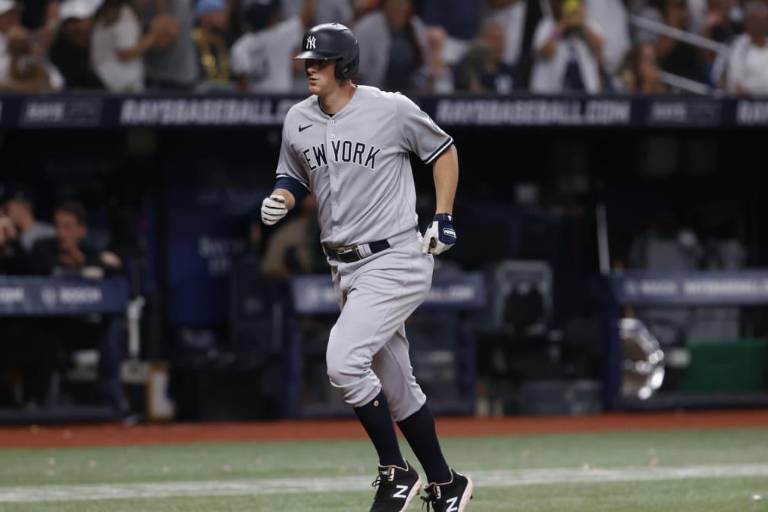 Yanquis pegan primero en Tampa Bay con 2 HR de LeMahieu