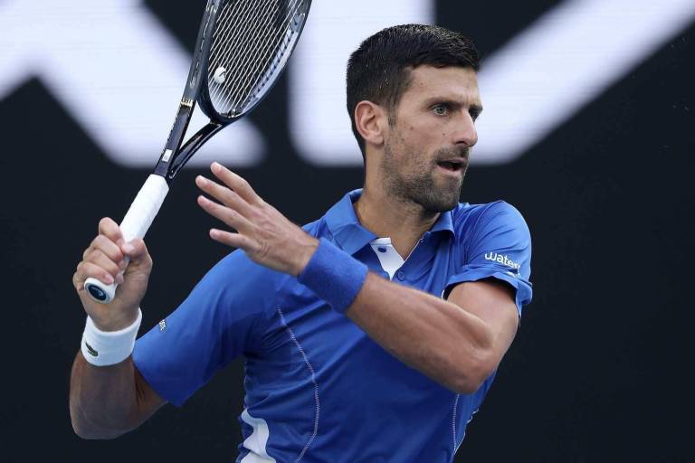 Djokovic sobrevive a Prizmic en su estreno más salvaje de Grand Slam