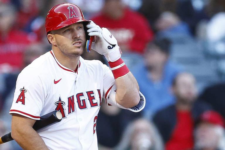 Trout dice sentirse bien tras operación en la rodilla izquierda