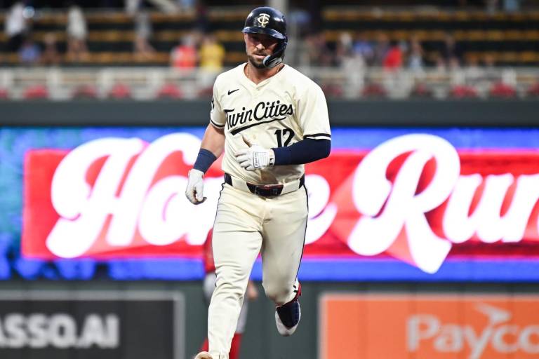 Rockies llegan a un acuerdo con el jugador utility Kyle Farmer