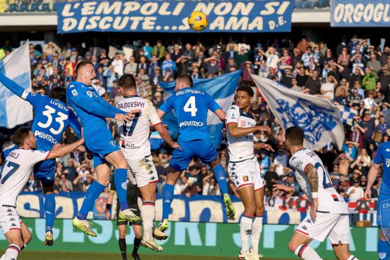 El Genoa de Johan Vásquez arranca un punto en su visita al Empoli