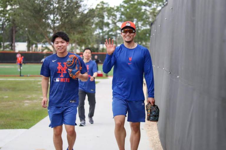 Mets, alentado tras ver a Kodai Senga lanzar en prácticas de bateo