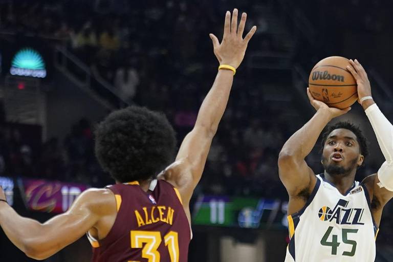 Donovan Mitchell y Utah Jazz hacen un partidazo contra Cleveland Cavaliers