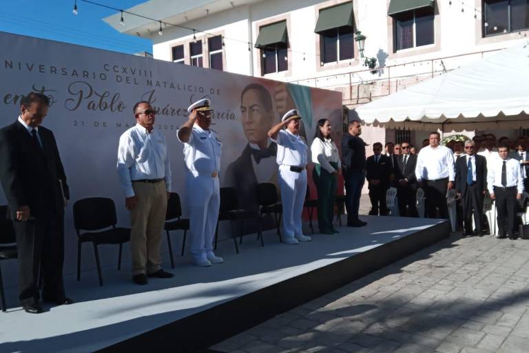 Conmemoran en Mazatlán el 218 aniversario del natalicio de Benito Juárez