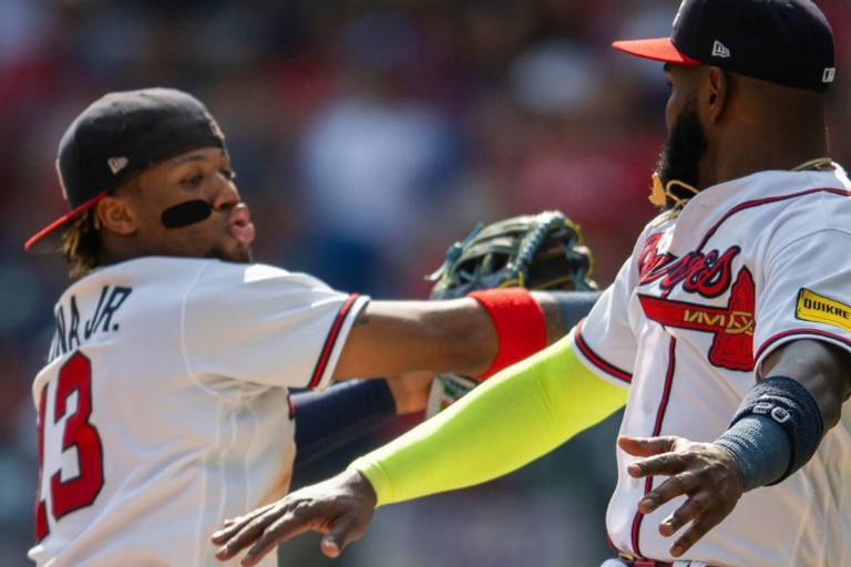 Acuña da hit clave y Bravos aseguran boleto a la postemporada
