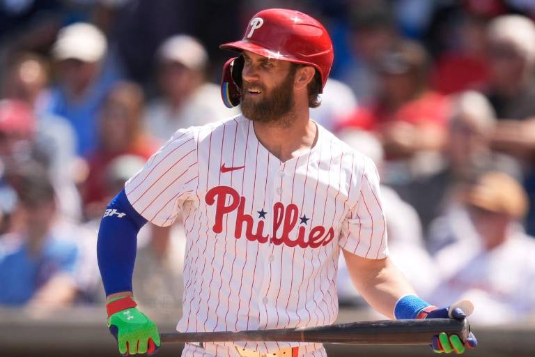 Harper retoma actividades de beisbol y podría ver acción mañana
