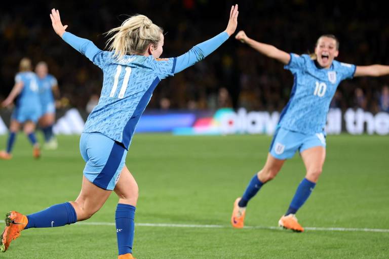 Inglaterra vence a Australia y jugará la final contra España