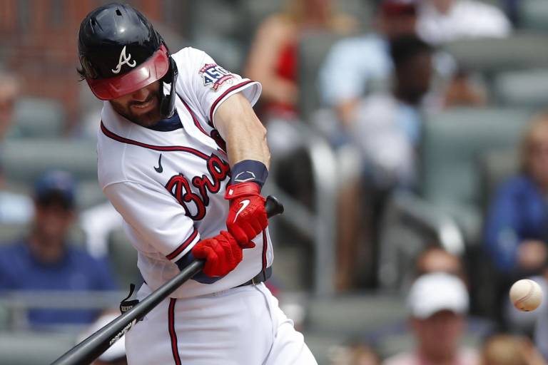 Bravos de Atlanta dividen serie detrás de Swanson