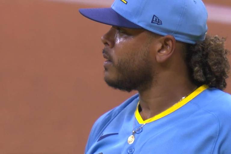 Freddy Peralta será el abridor del Día Inaugural de Cerveceros