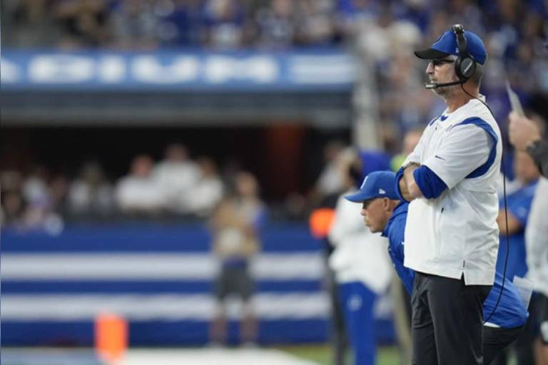 Panthers contrata a Frank Reich como entrenador en jefe