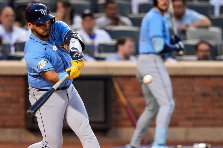 Isaac Paredes guía a los Rays a la victoria con dos jonrones