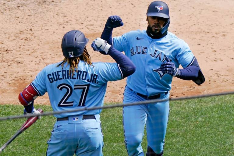 Azulejos se imponen a Yanquis en extrainnings