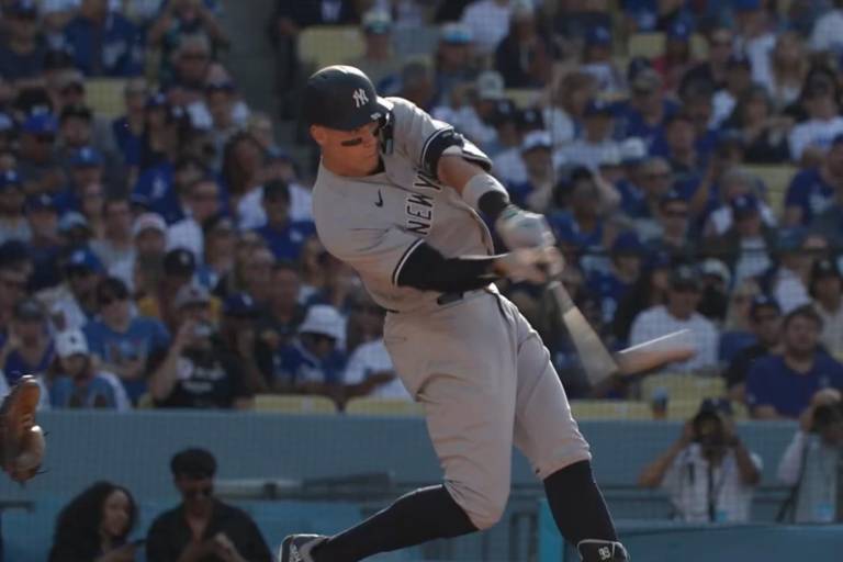 Aaron Judge vuelve al lineup de Yanquis tras molestias en el abdomen
