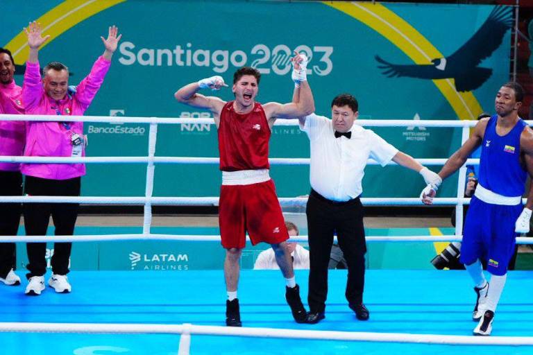 Sinaloense Marco Verde se cubre de oro en Santiago 2023