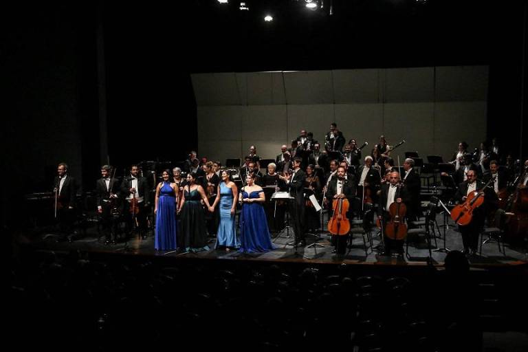 Dedica la OSSLA memorable concierto a las mujeres