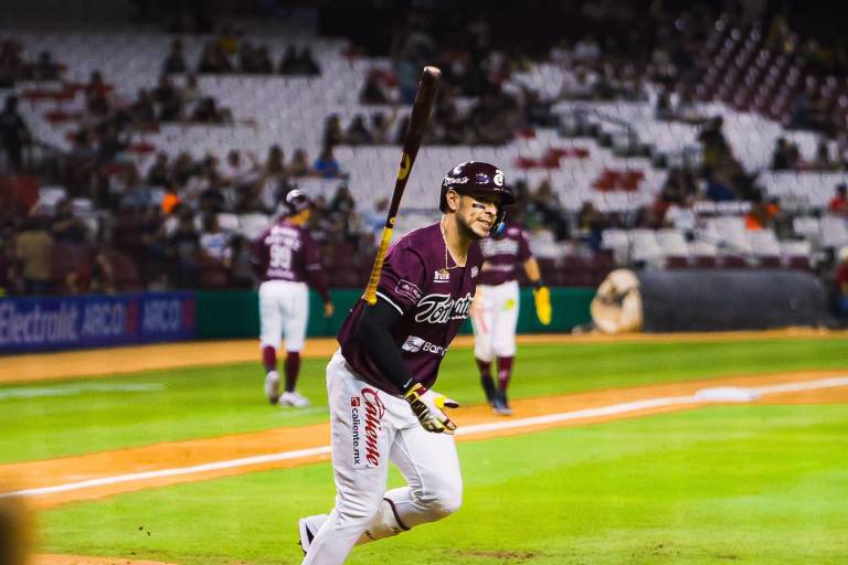 Grand slam de ‘CabaJoey’ Meneses asegura octava serie para Tomateros