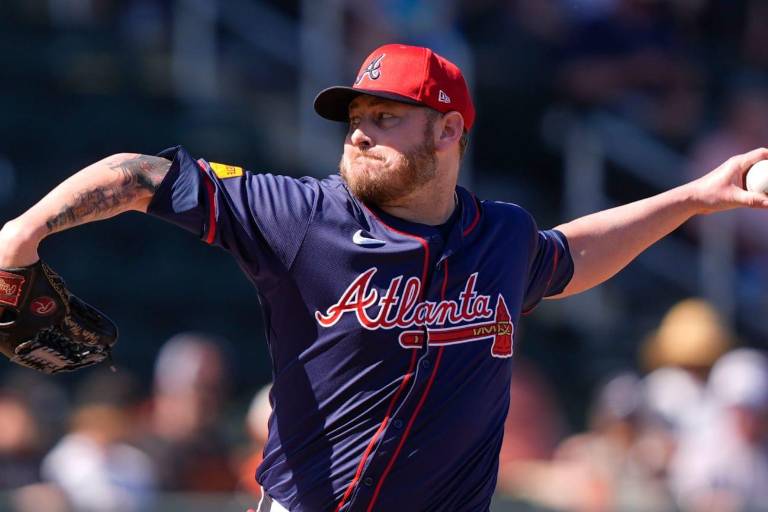 Otro golpe al bullpen de Bravos: Tyler Matzek a la lista de lesionados