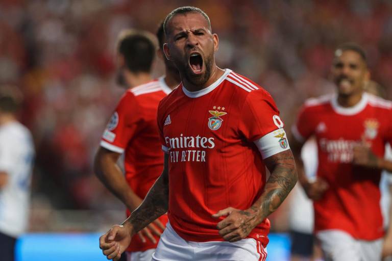 El Benfica se clasifica a la fase de grupos de la Champions League