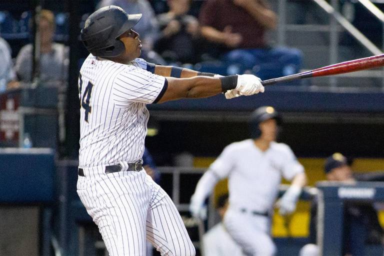 Yanquis suben a Chris Gittens