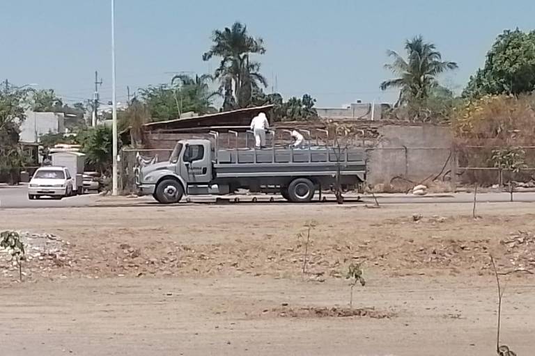 Se derrama ácido clorhídrico que transportaba la Marina en Culiacán