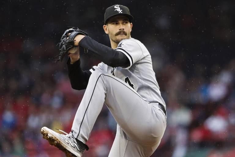Padres adquieren al as Dylan Cease en cambio con Medias Blancas