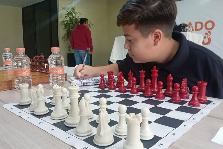 Buscan dar el jaque mate en el Torneo de Ajedrez ‘Blanco y Negro’