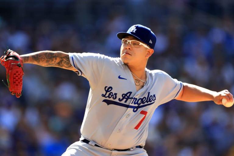 Confirman a Julio Urías para abrir este sábado