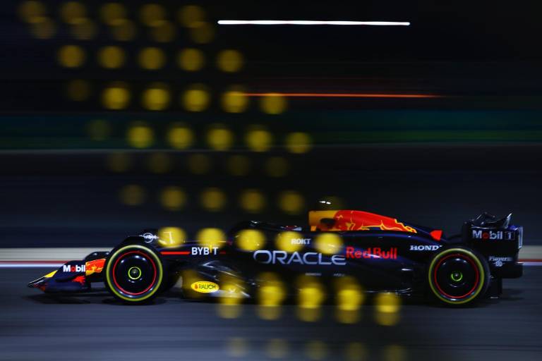 Verstappen domina primer día de pruebas de pretemporada de la Fórmula 1