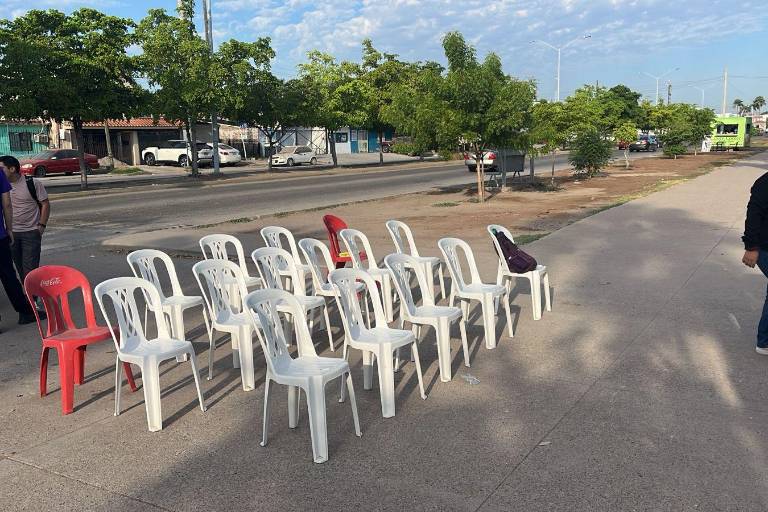 Profesor de la UAS en Los Mochis intenta dar clases y amenazan con despedirlo