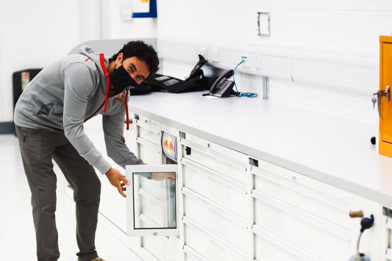Red Bull afirma que contrataron a ‘Checo’ Pérez para ganar campeonatos