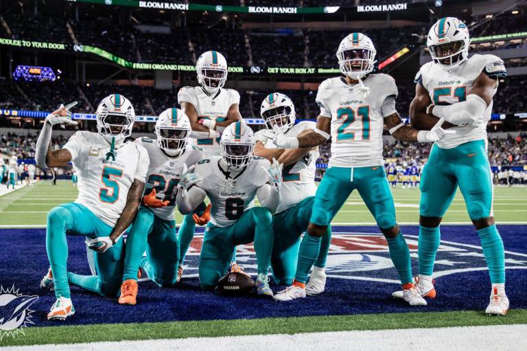 Dolphins saca la victoria en el MNF ante Rams