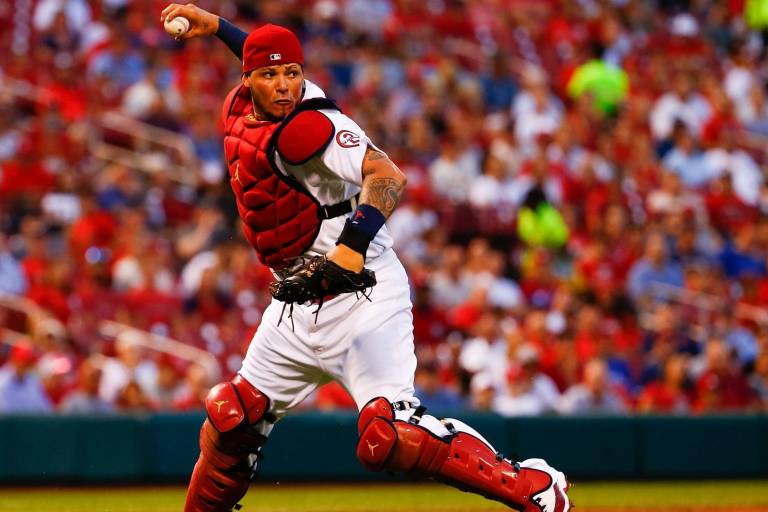 Yadier Molina sale de la lista de lesionados