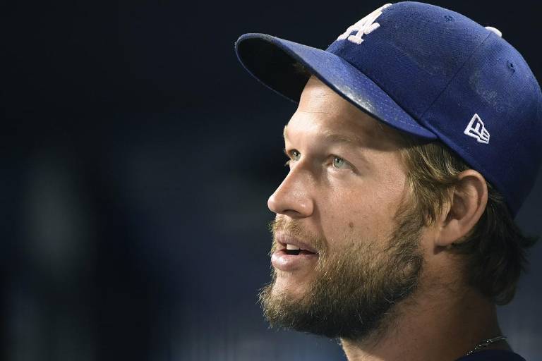 Clayton Kershaw volvería con los Dodgers en agosto