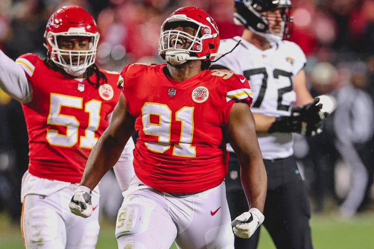 Chiefs vencen a Jaguars y avanzan a su quinto Juego de Campeonato de la AFC consecutivo