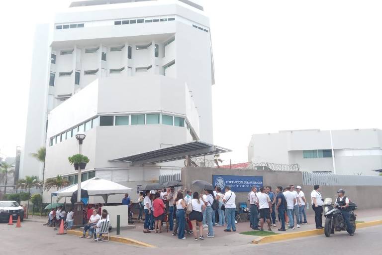 Desde Mazatlán se unen al paro nacional en defensa de la autonomía del Poder Judicial de la Federación
