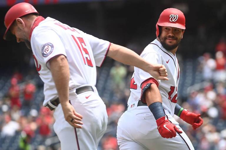 Truenos de Kyle Schwarber impulsaron a Nacionales
