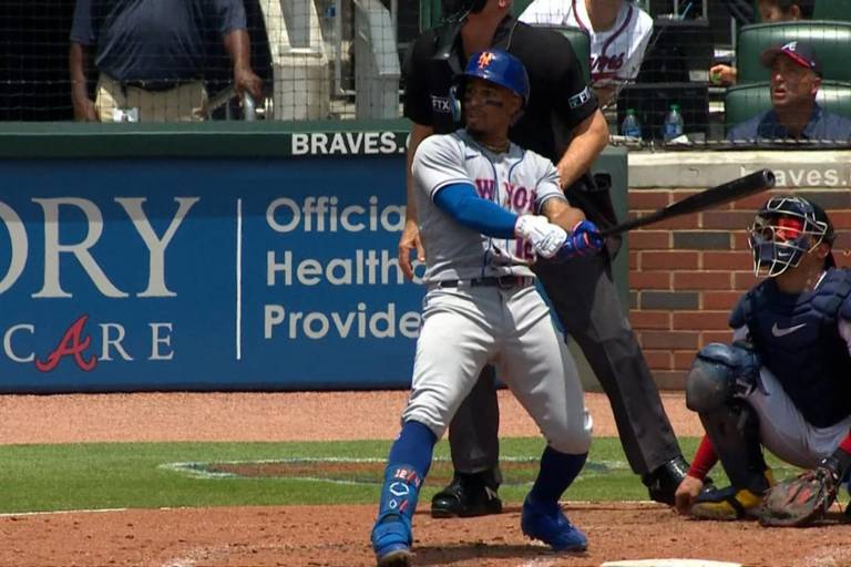 Mets estallan con 3 HR para amarrar serie ante Bravos