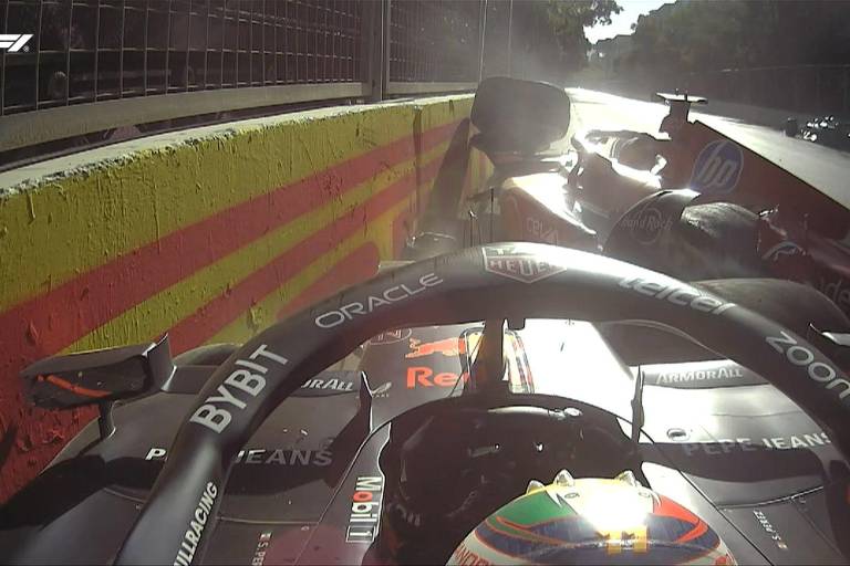 ‘Checo’ Pérez explota contra Carlos Sainz tras accidente en GP de Azerbaiyán