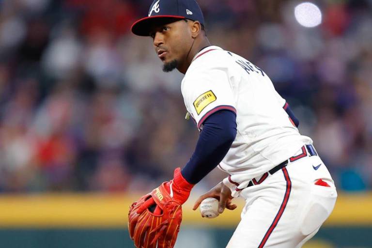 Ozzie Albies inhabilitado por fractura en dedo gordo del pie derecho