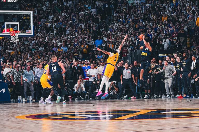 Jamal Murray liquida la rebelión de los Lakers sobre la bocina