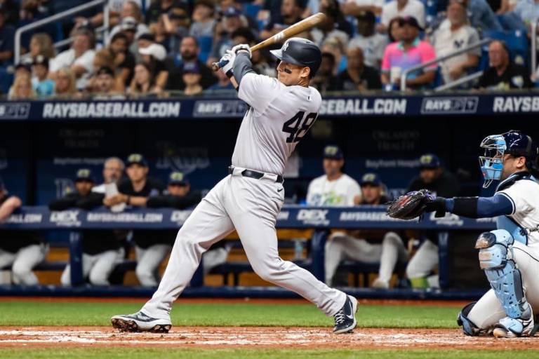 Schmidt y Rizzo lucen estelares y Yanquis blanquean a Rays