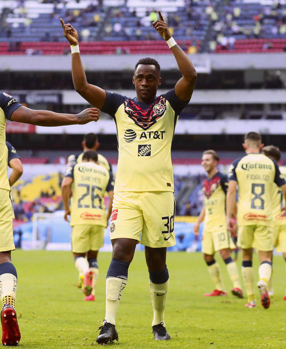 $!Renato Ibarra sufre lesión en la pierna izquierda, informa el América