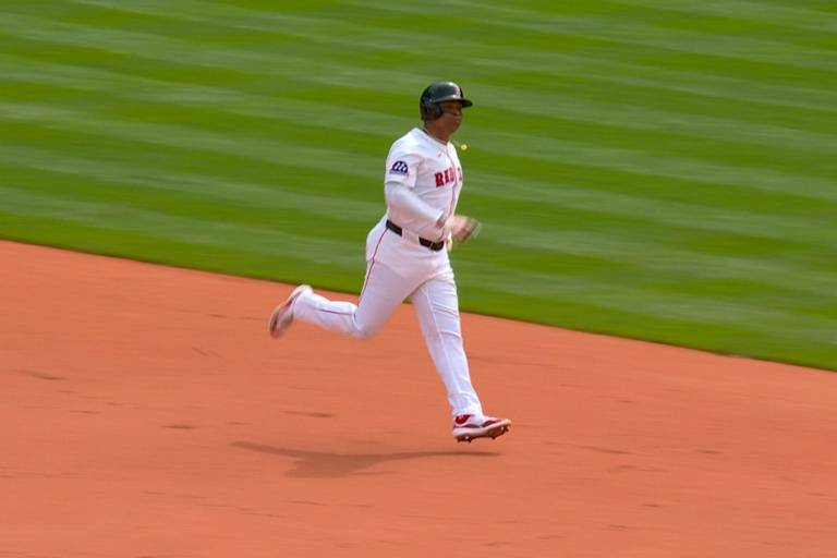 Medias Rojas envían a Devers a los Gigantes en sorprendente mega cambio