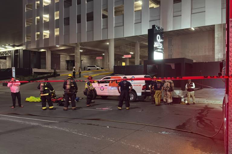 Evacuan plaza comercial en el sector Tres Ríos de Culiacán por fuga de gas tóxico