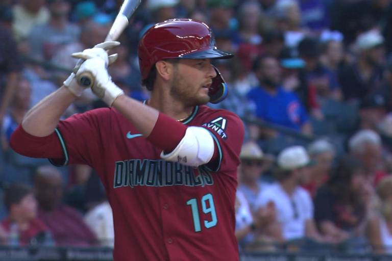 Ryne Nelson es el primer pítcher en dar un hit desde la Serie Mundial del 2021