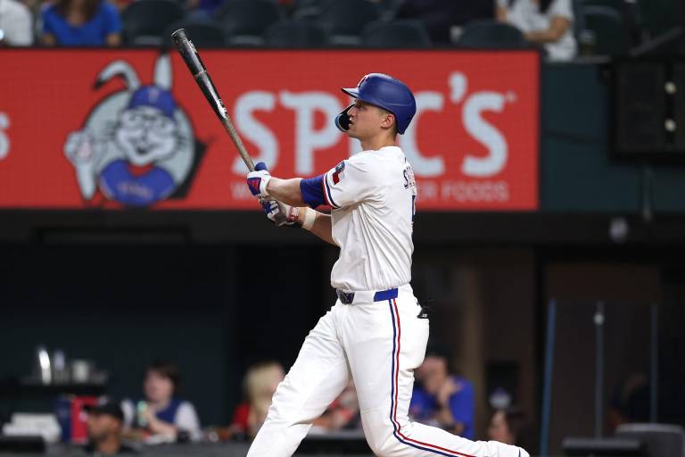 Seager espera regresar antes del final de la temporada regular tras apendicectomía
