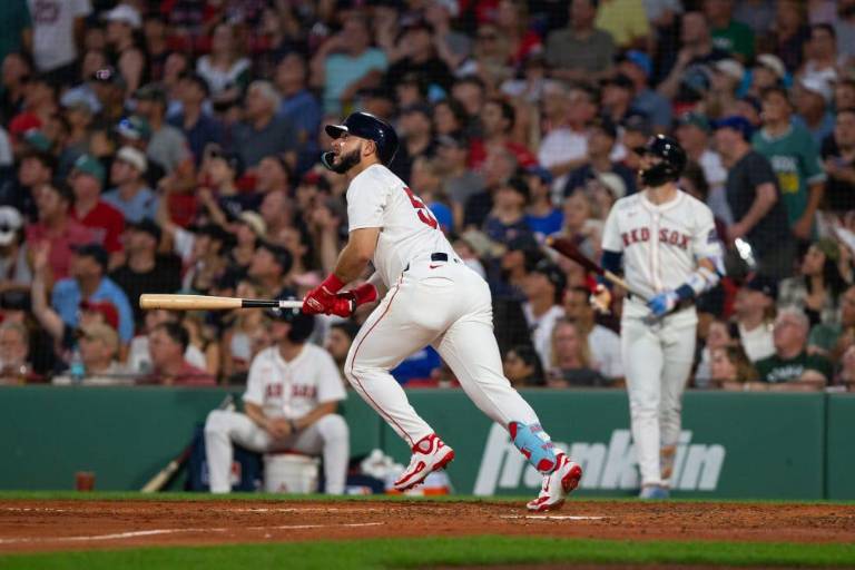 Abreu se une a Maris con jonrón dentro del parque y grand slam en el mismo juego