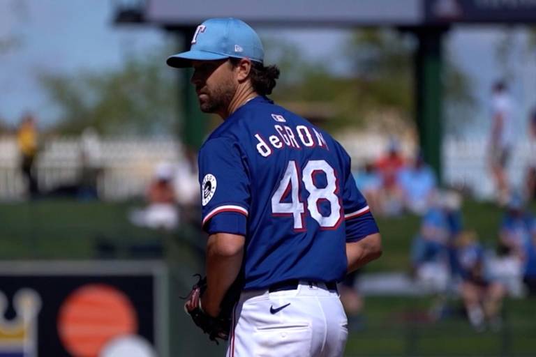 Jacob deGrom reconoce fallas en su mecánica tras segunda salida primaveral